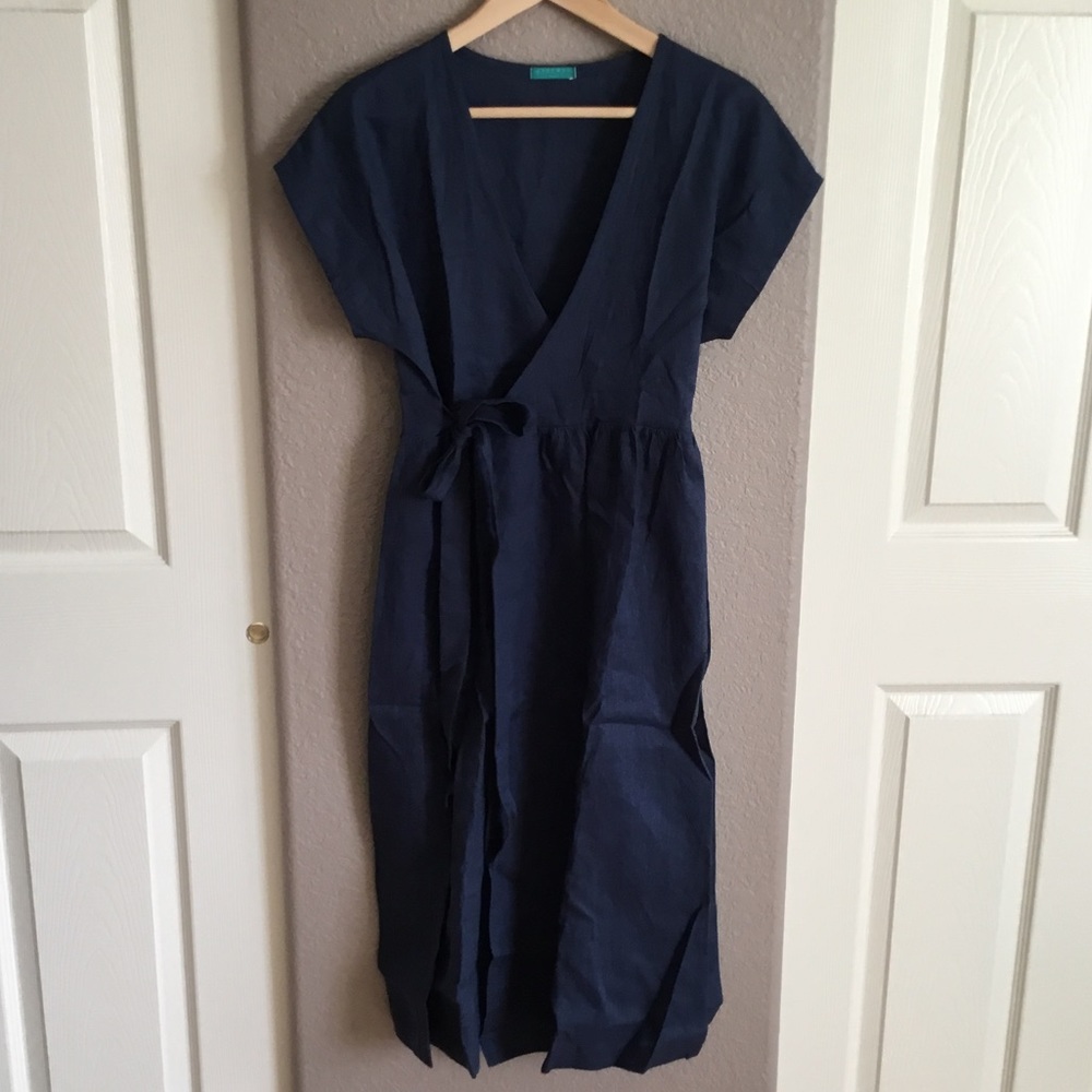 NWOT Lakeway Linen Wrap Dress